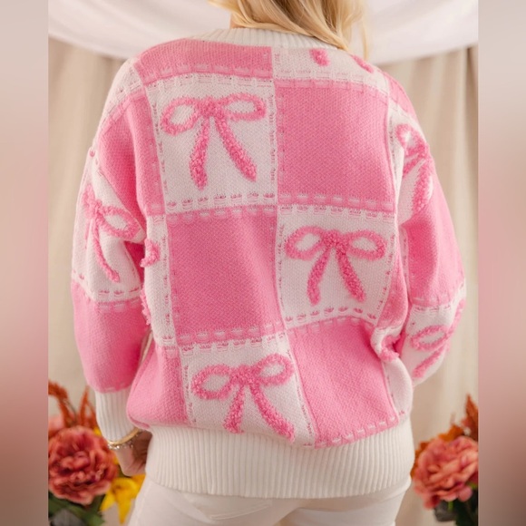 Pink Bow Pattern Sweater - Picture 3 of 6
